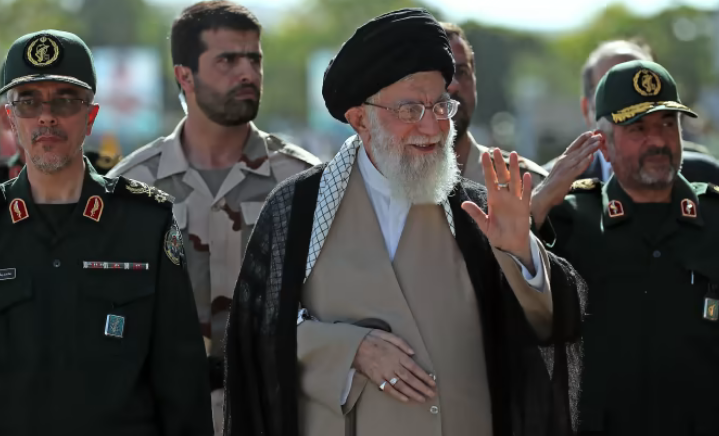 بايدن يكشف شروطه لرفع الحرس الثوري الإيراني من قوائم الإرهاب